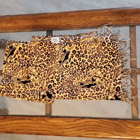 KOKO KNOT brand, Rayon scarf-like new - Picture 2 of 5